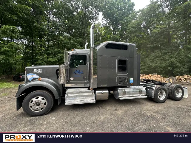 Image of Kenworth W900 equipment image 1