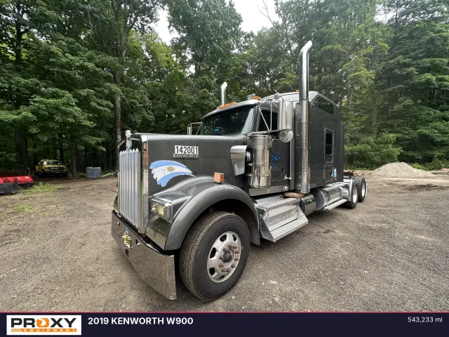 Image of Kenworth W900 equipment image 2