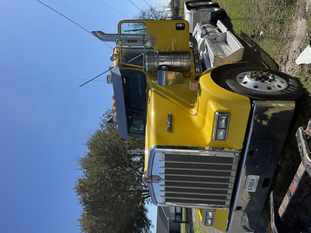 Image of Kenworth W900 equipment image 2