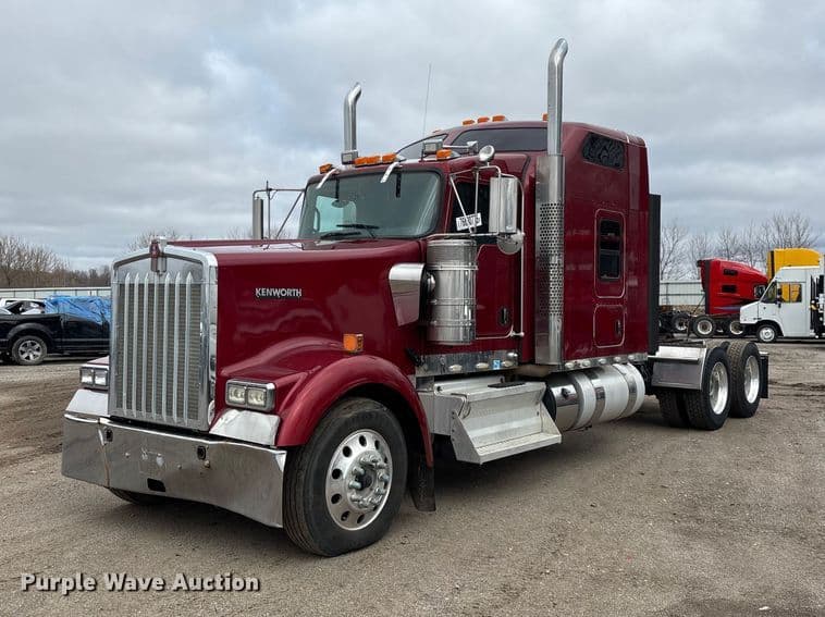Image of Kenworth W900 Primary image