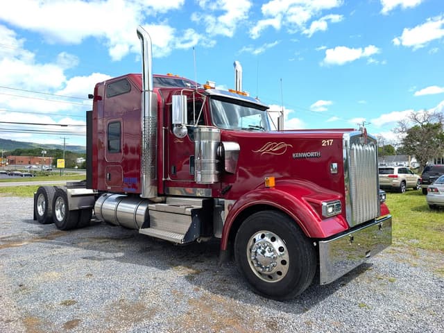Image of Kenworth W900 equipment image 2