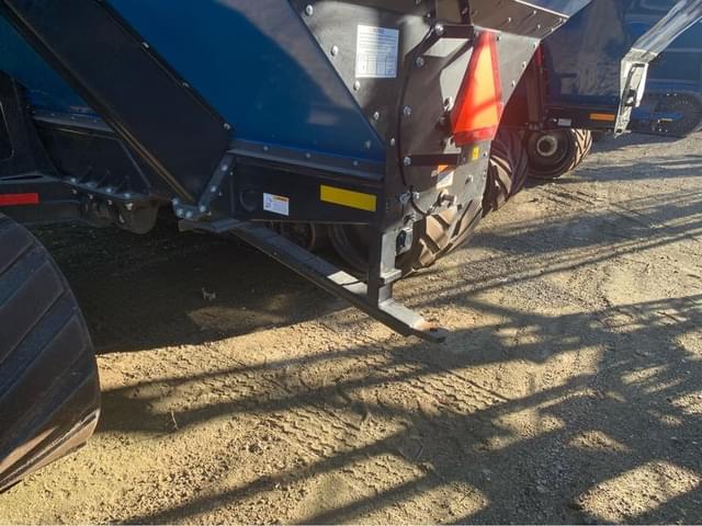 Image of Kinze 1105 equipment image 4