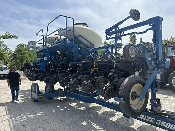 Image of Kinze 3600 Primary image