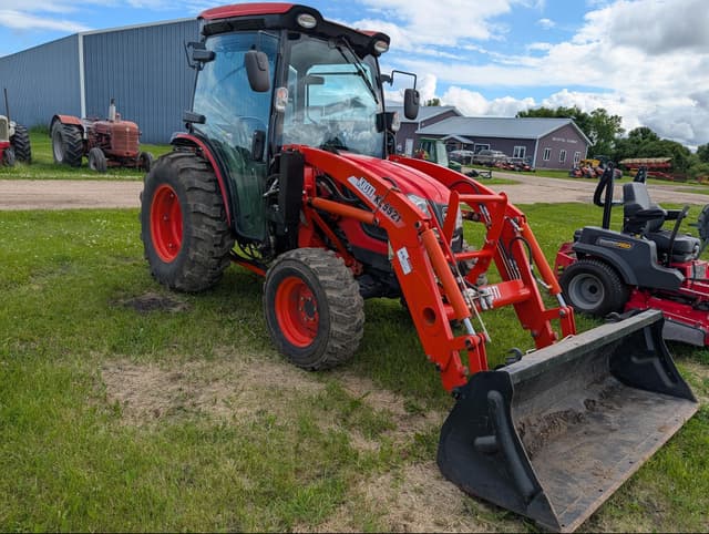 Image of Kioti DK4210SE equipment image 1