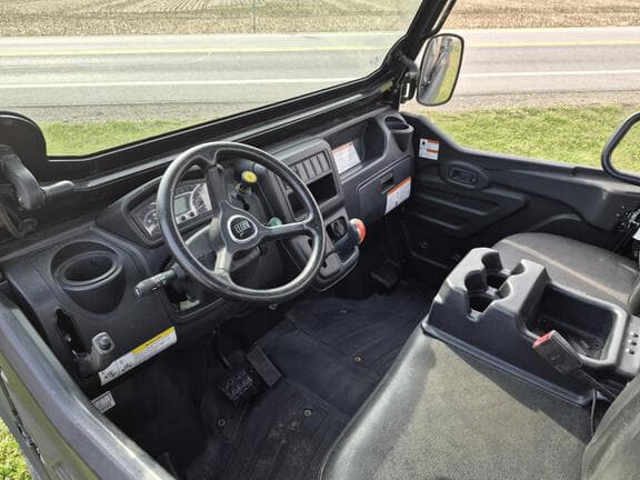 Image of Kioti K9 2440 equipment image 4