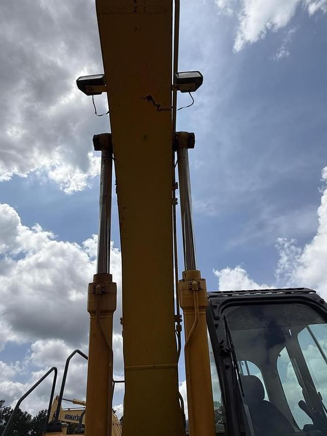 Image of Kobelco Sk210LC equipment image 2
