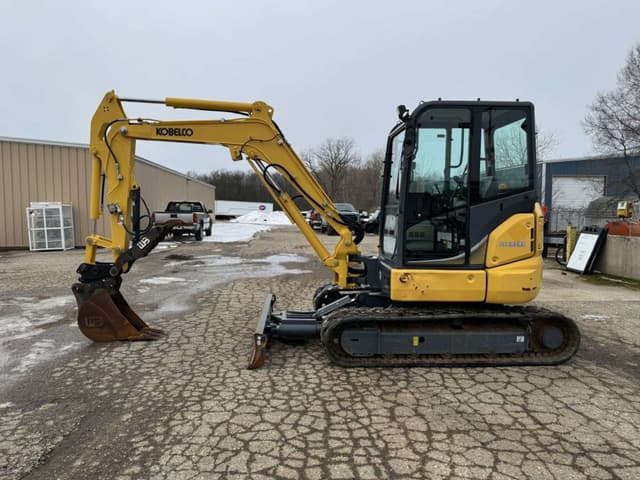 Image of Kobelco SK45SRX equipment image 1