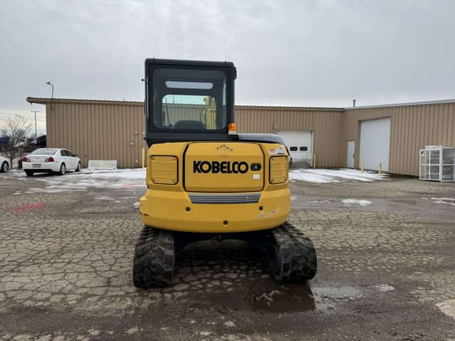 Image of Kobelco SK45SRX equipment image 3