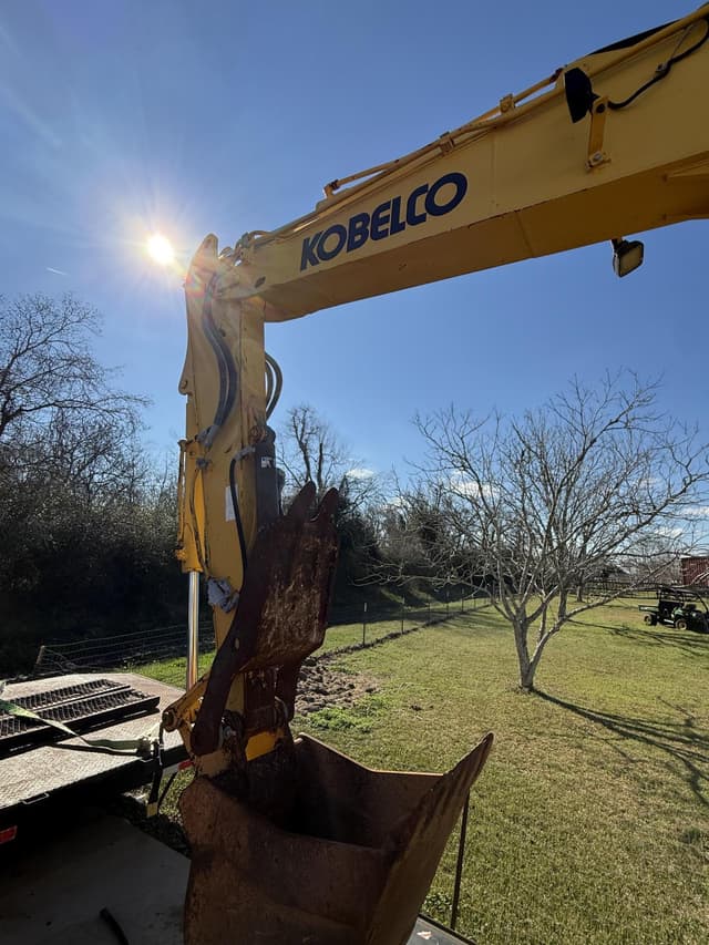 Image of Kobelco SK75SR equipment image 2