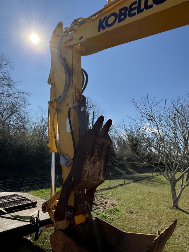 Image of Kobelco SK75SR equipment image 3