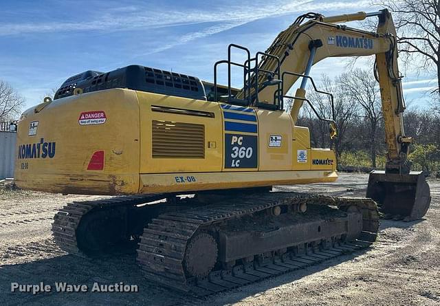 Image of Komatsu PC360LC-11 equipment image 4