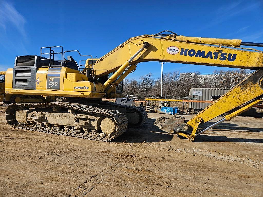 Image of Komatsu PC490LC-11 Primary Image