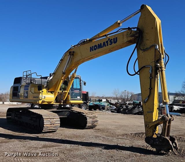 Image of Komatsu PC490LC-11 equipment image 2