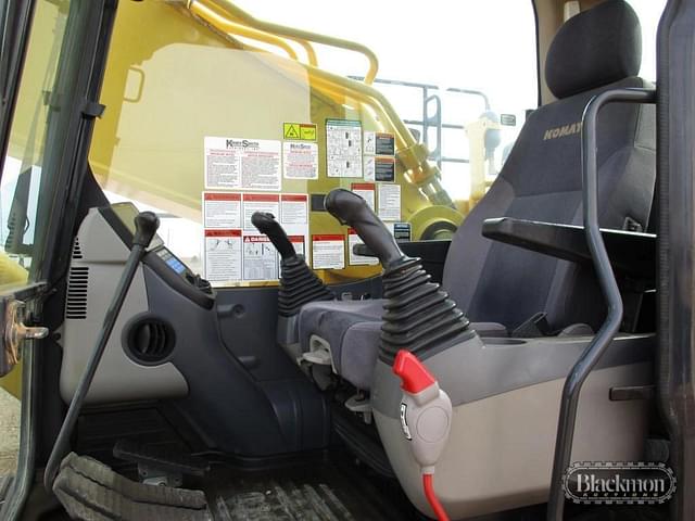 Image of Komatsu PC490LC-11 equipment image 4