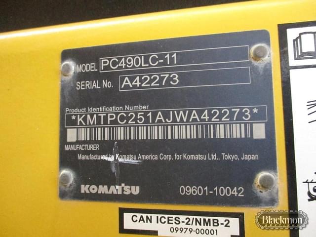 Image of Komatsu PC490LC-11 equipment image 2