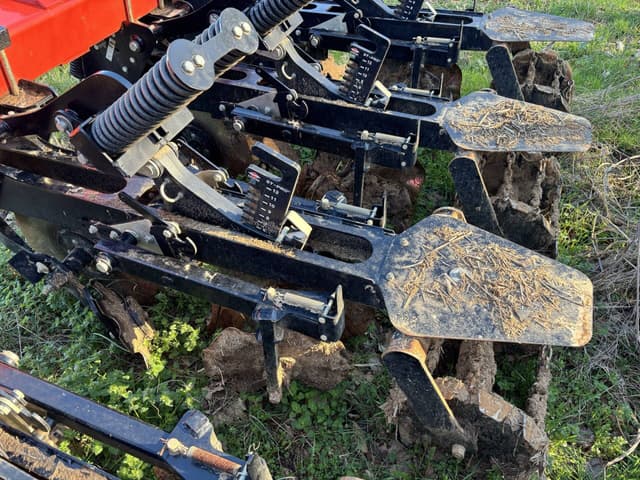 Image of Kuhn Krause Gladiator 1205M equipment image 4