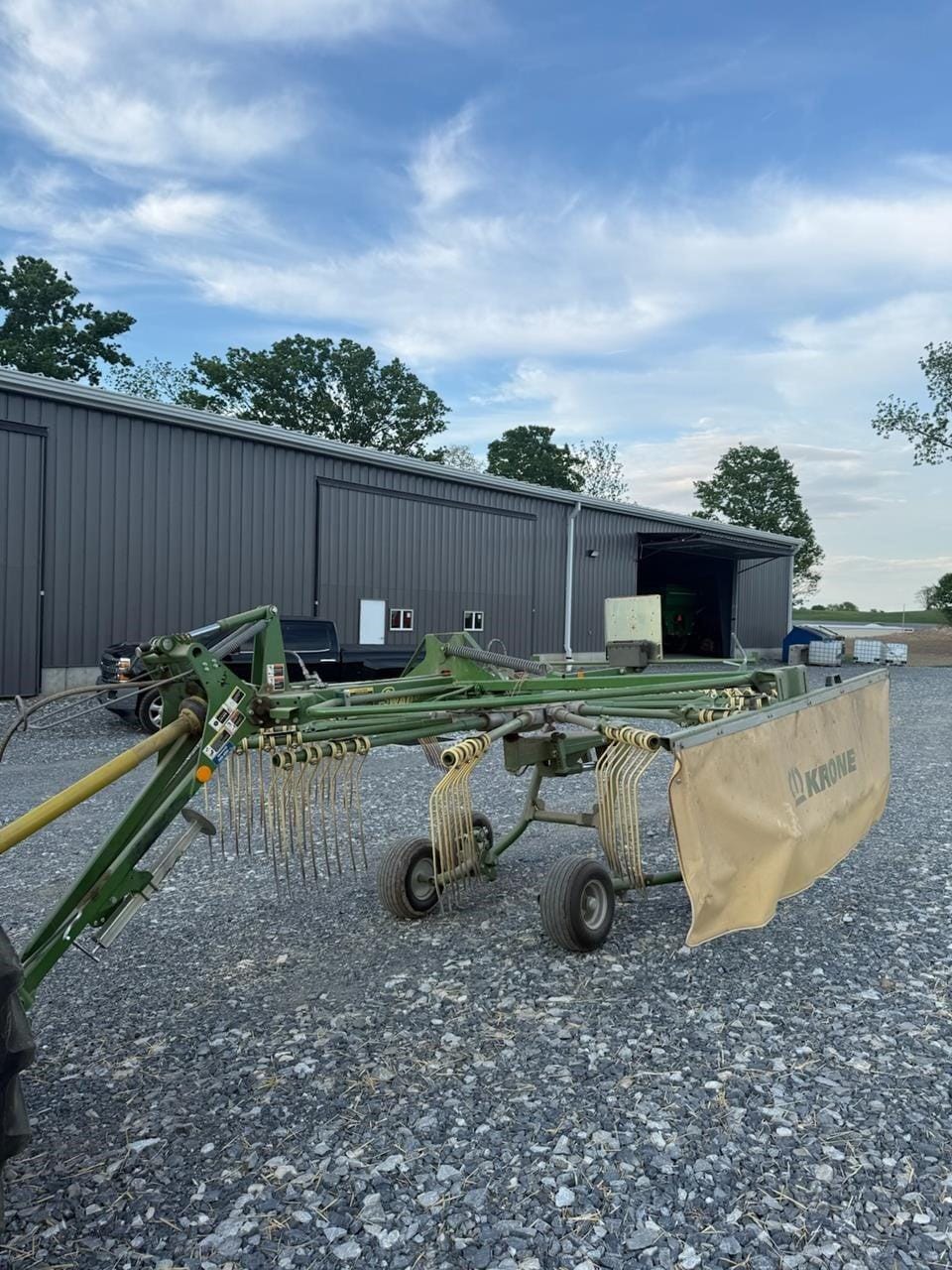 2019 Krone Swadro 42T Equipment Image0