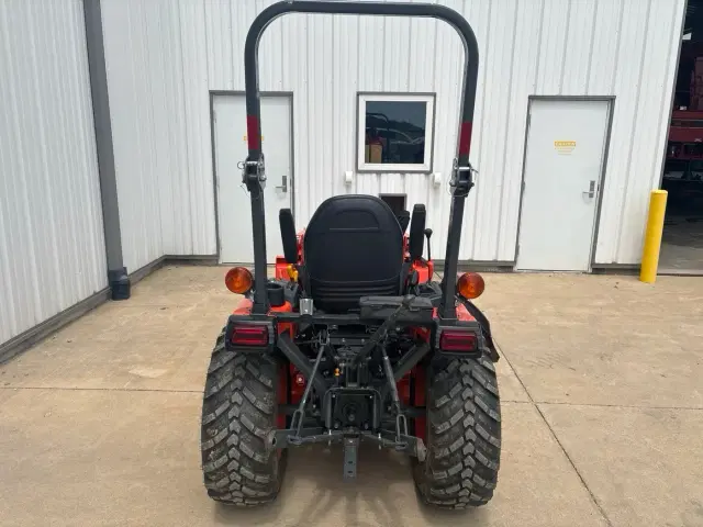 Image of Kubota B2601 equipment image 1