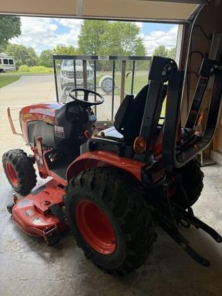 Image of Kubota B2601 equipment image 3