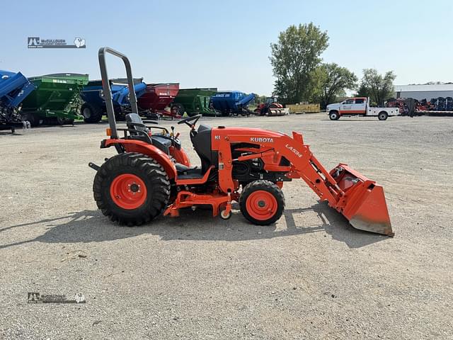 Image of Kubota B2650 equipment image 4