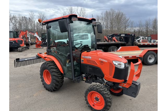 Image of Kubota B3350 equipment image 2
