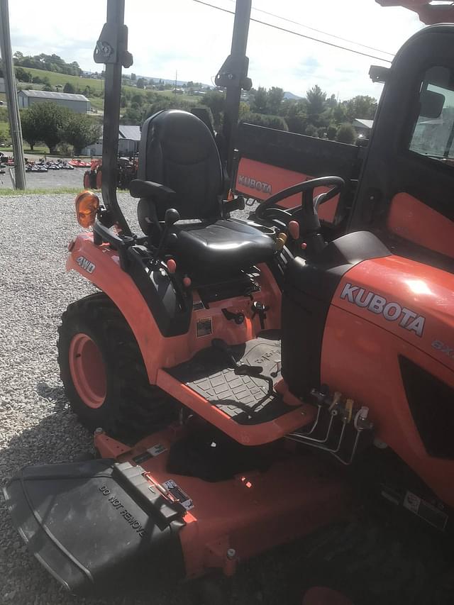 Image of Kubota BX2380 equipment image 1