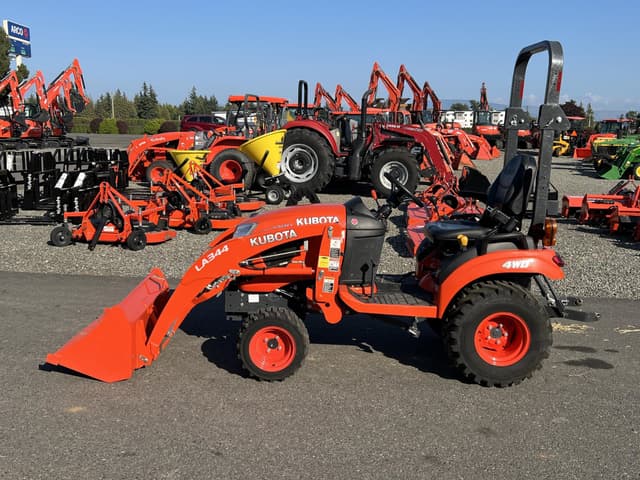 Image of Kubota BX2380 equipment image 1