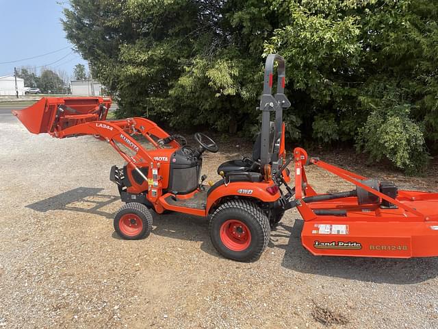 Image of Kubota BX2380 equipment image 2