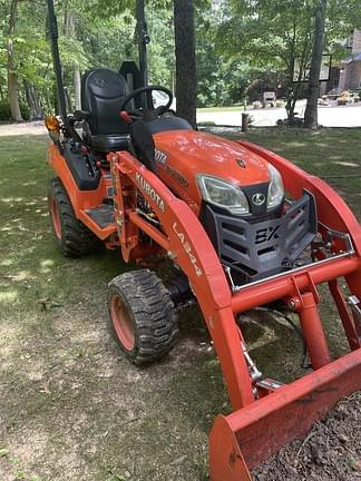 Image of Kubota BX2380 equipment image 2