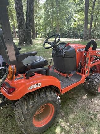 Image of Kubota BX2380 equipment image 4