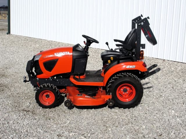 Image of Kubota BX2380 equipment image 3