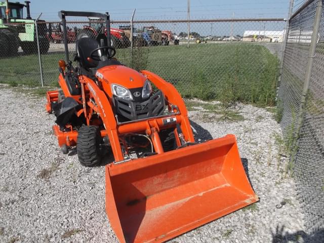 Image of Kubota BX2380 equipment image 1