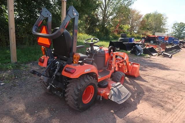 Image of Kubota BX2380 equipment image 1