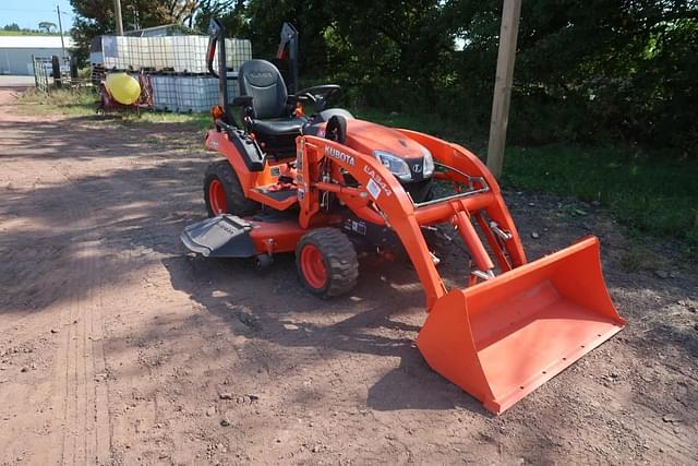 Image of Kubota BX2380 equipment image 4