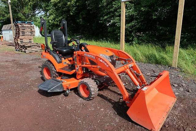 Image of Kubota BX2380 equipment image 4