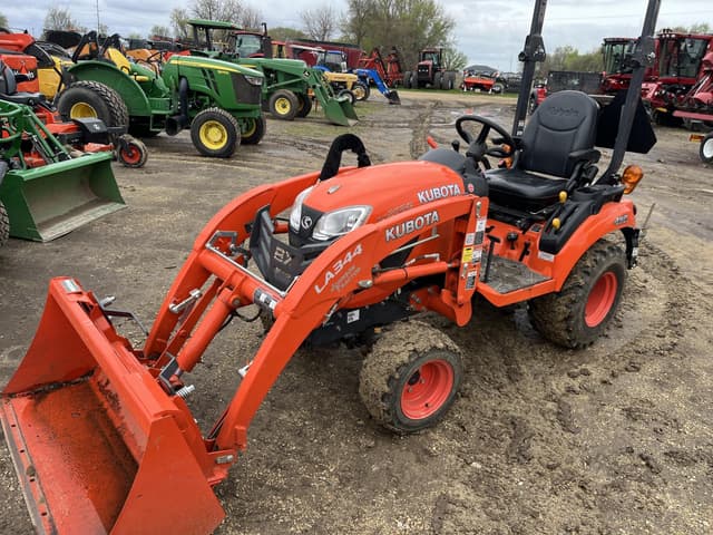 Image of Kubota BX2680 equipment image 2