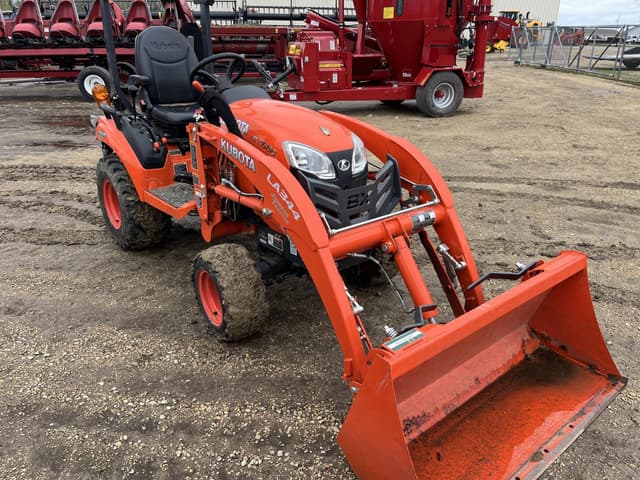 Image of Kubota BX2680 equipment image 3