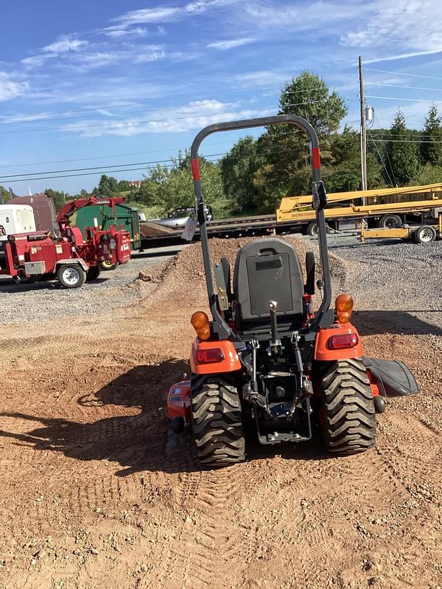 Image of Kubota BX2680 equipment image 2