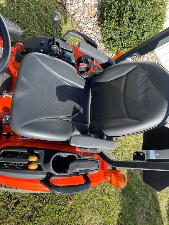 Image of Kubota BX2680 equipment image 4