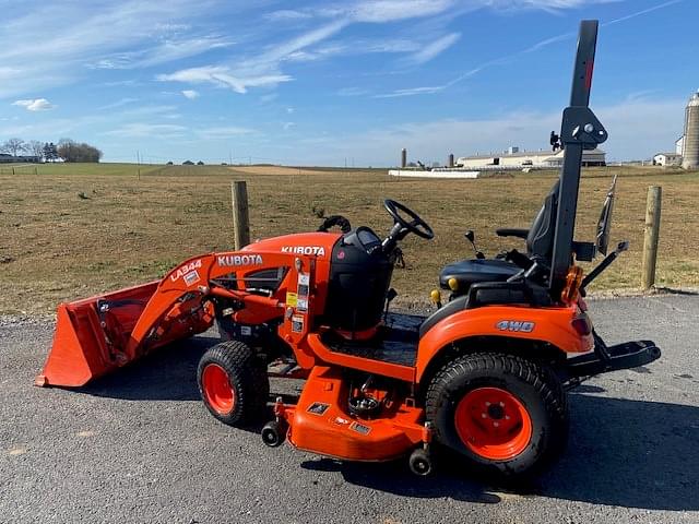 Image of Kubota BX2680 equipment image 2