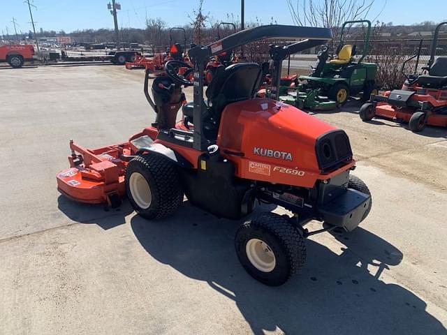 Image of Kubota F2690 equipment image 3