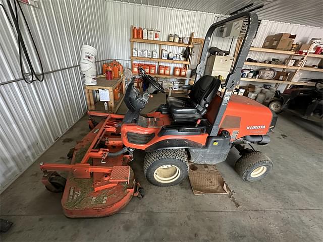 Image of Kubota F3990 equipment image 4