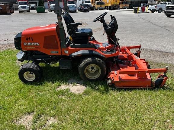 Image of Kubota F3990 equipment image 3