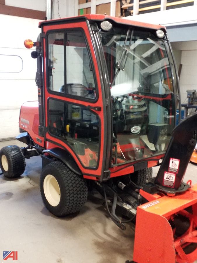 2019 Kubota F3990 Equipment Image0