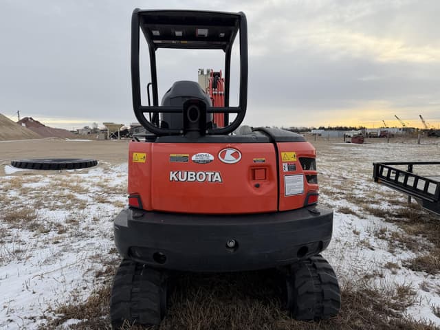 Image of Kubota KX040-4 equipment image 3