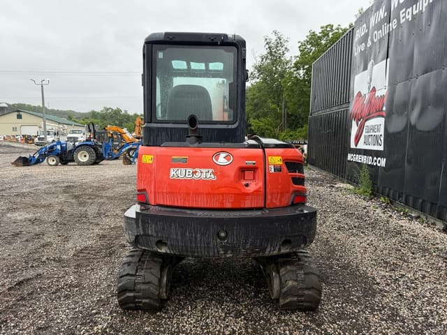 Image of Kubota KX040-4 equipment image 2