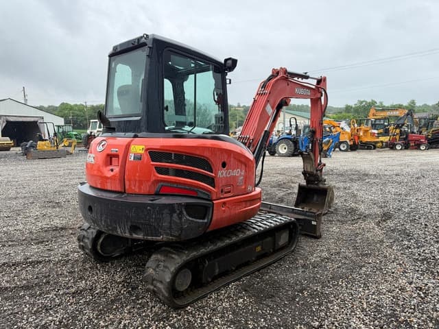 Image of Kubota KX040-4 equipment image 3
