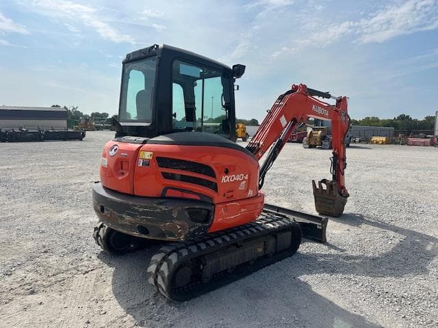Image of Kubota KX040-4 equipment image 4