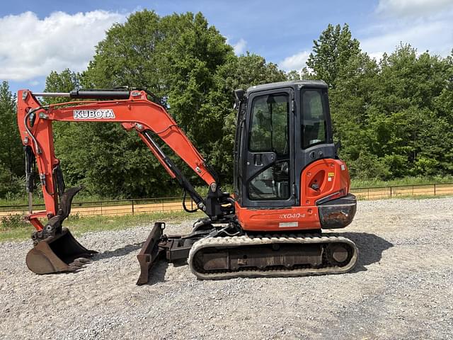 Image of Kubota KX040-4 equipment image 2