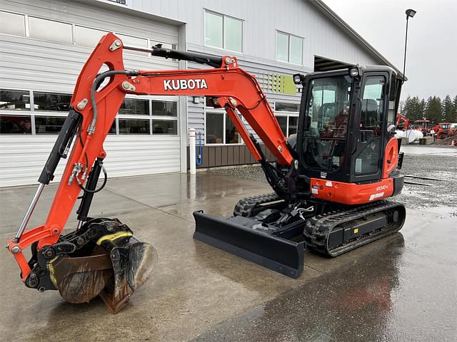 Image of Kubota KX040-4 equipment image 1